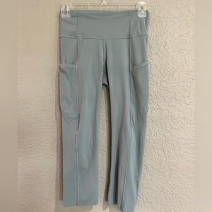Lululemon 19” crop size:4 color:blue